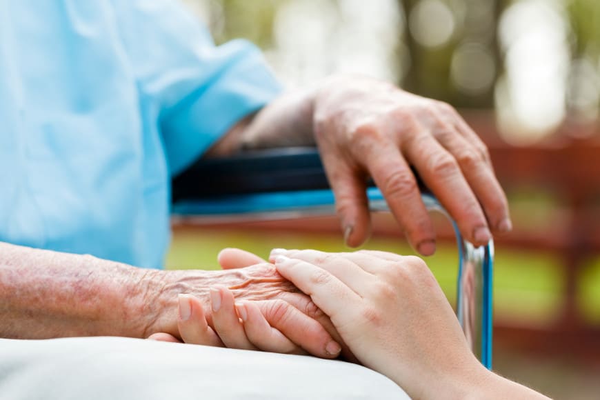 personnes âgées soignées en maison de retraite médicalisée